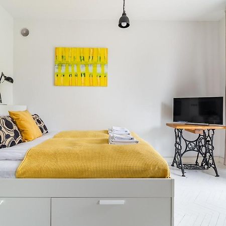 Rent like home - Wilcza 22A Warschau Exterior foto