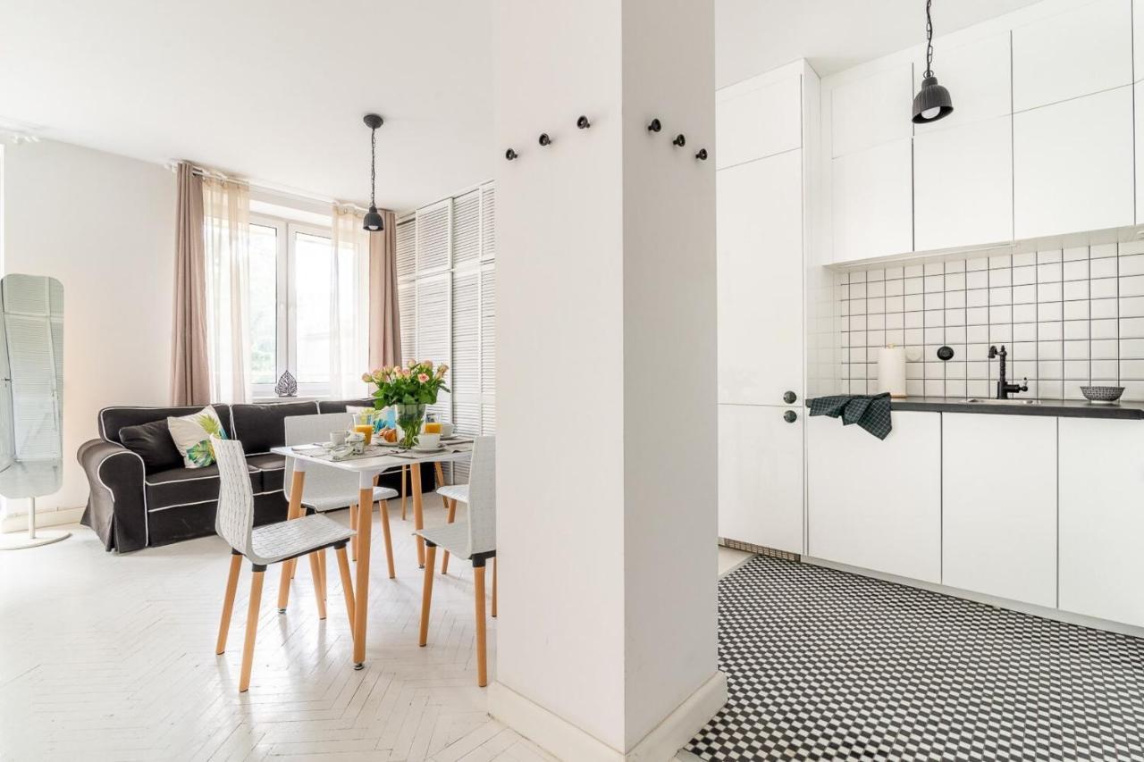 Rent like home - Wilcza 22A Warschau Exterior foto